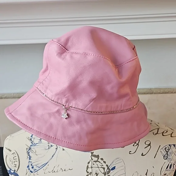 Wilsons Leather | Accessories | Wilsons Leather Pink Bucket  display picture 2